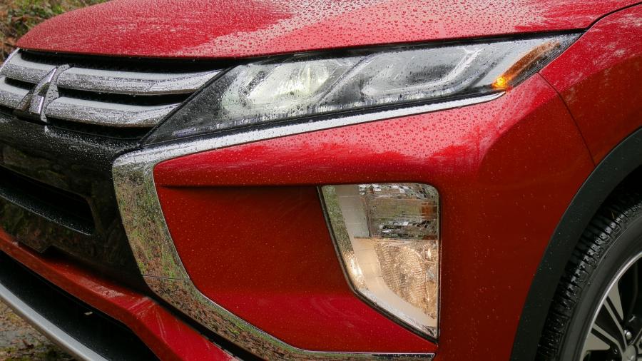 Детали экстерьера Mitsubishi Eclipse Cross 2018 года  (NA) (фото 45 из 63)